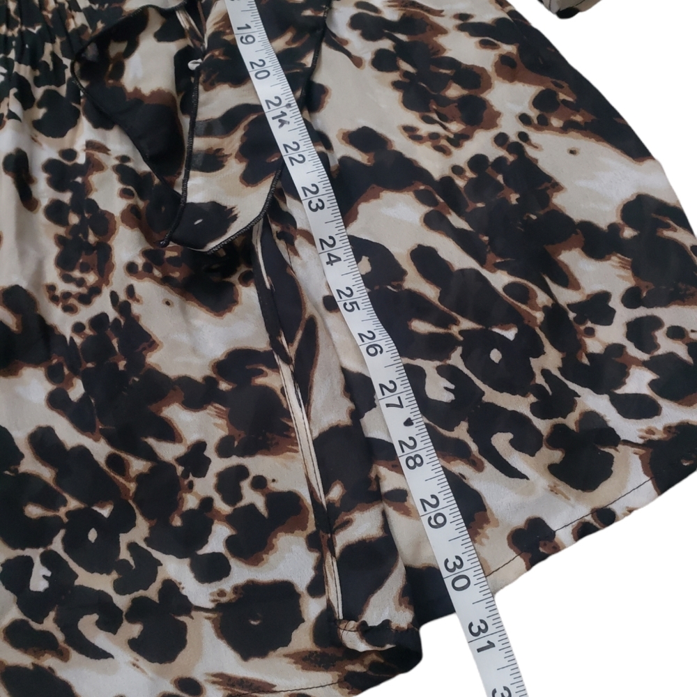 LEAPORD PRINT RUFFLED TOP - Picture 8 of 9